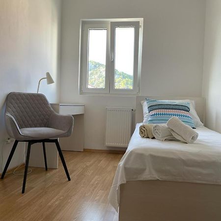 Apartment Place 2 Stay Hvar Town Esterno foto