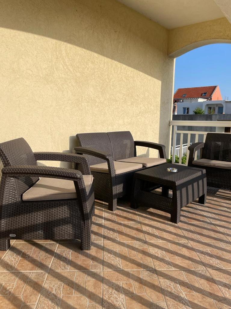 Apartment Place 2 Stay Hvar Town Esterno foto