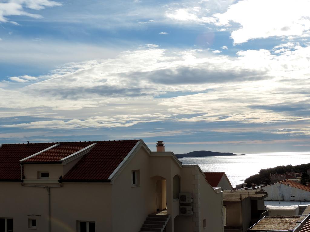 Apartment Place 2 Stay Hvar Town Esterno foto