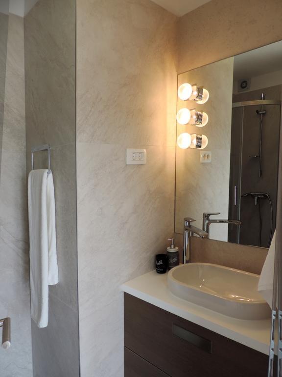 Apartment Place 2 Stay Hvar Town Esterno foto
