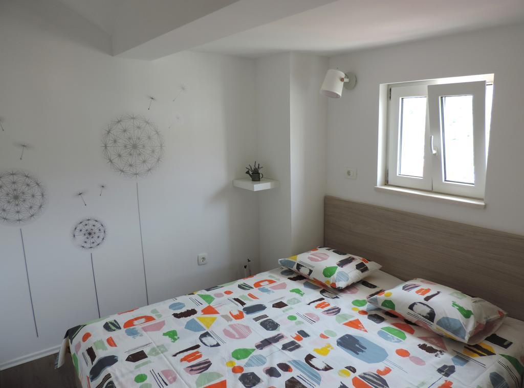 Apartment Place 2 Stay Hvar Town Esterno foto