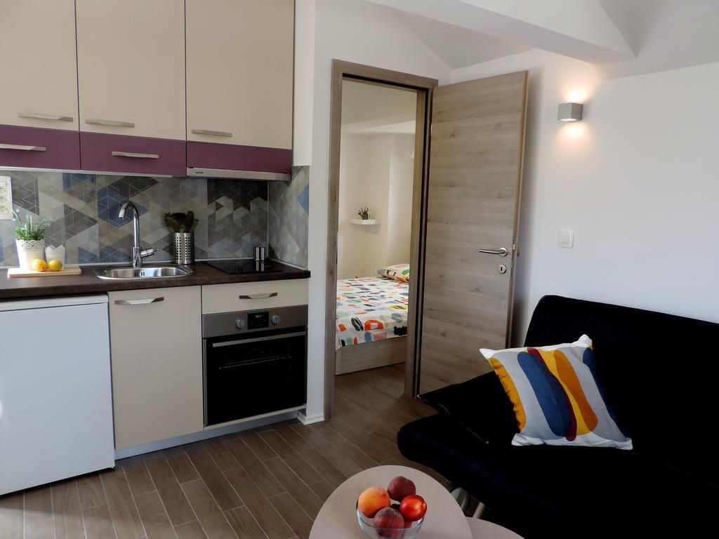 Apartment Place 2 Stay Hvar Town Esterno foto