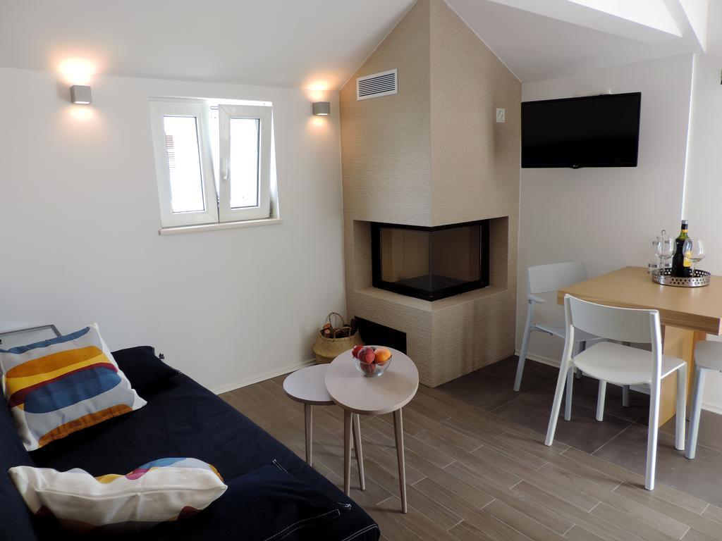 Apartment Place 2 Stay Hvar Town Esterno foto