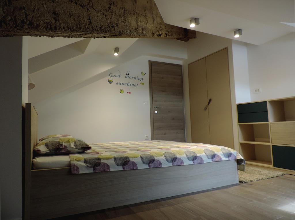 Apartment Place 2 Stay Hvar Town Esterno foto