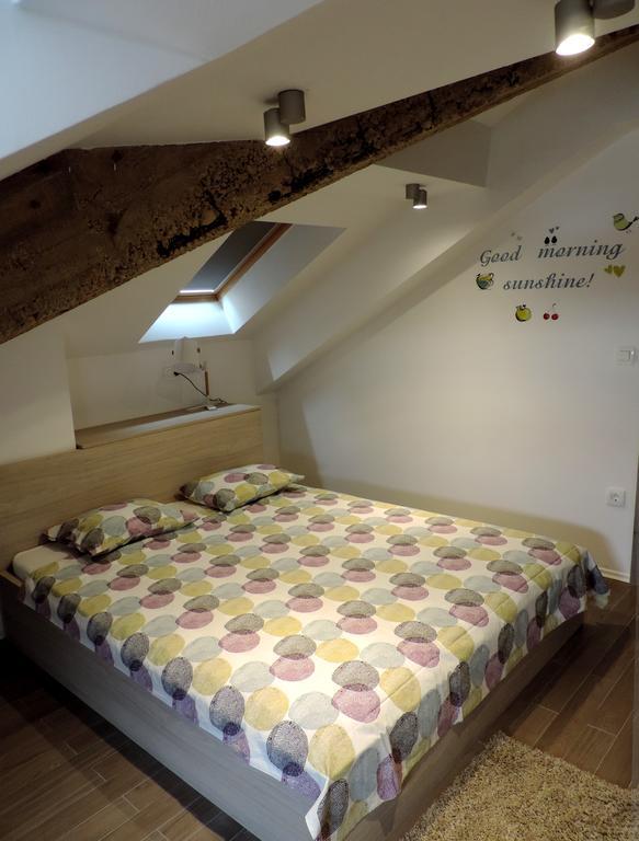 Apartment Place 2 Stay Hvar Town Esterno foto