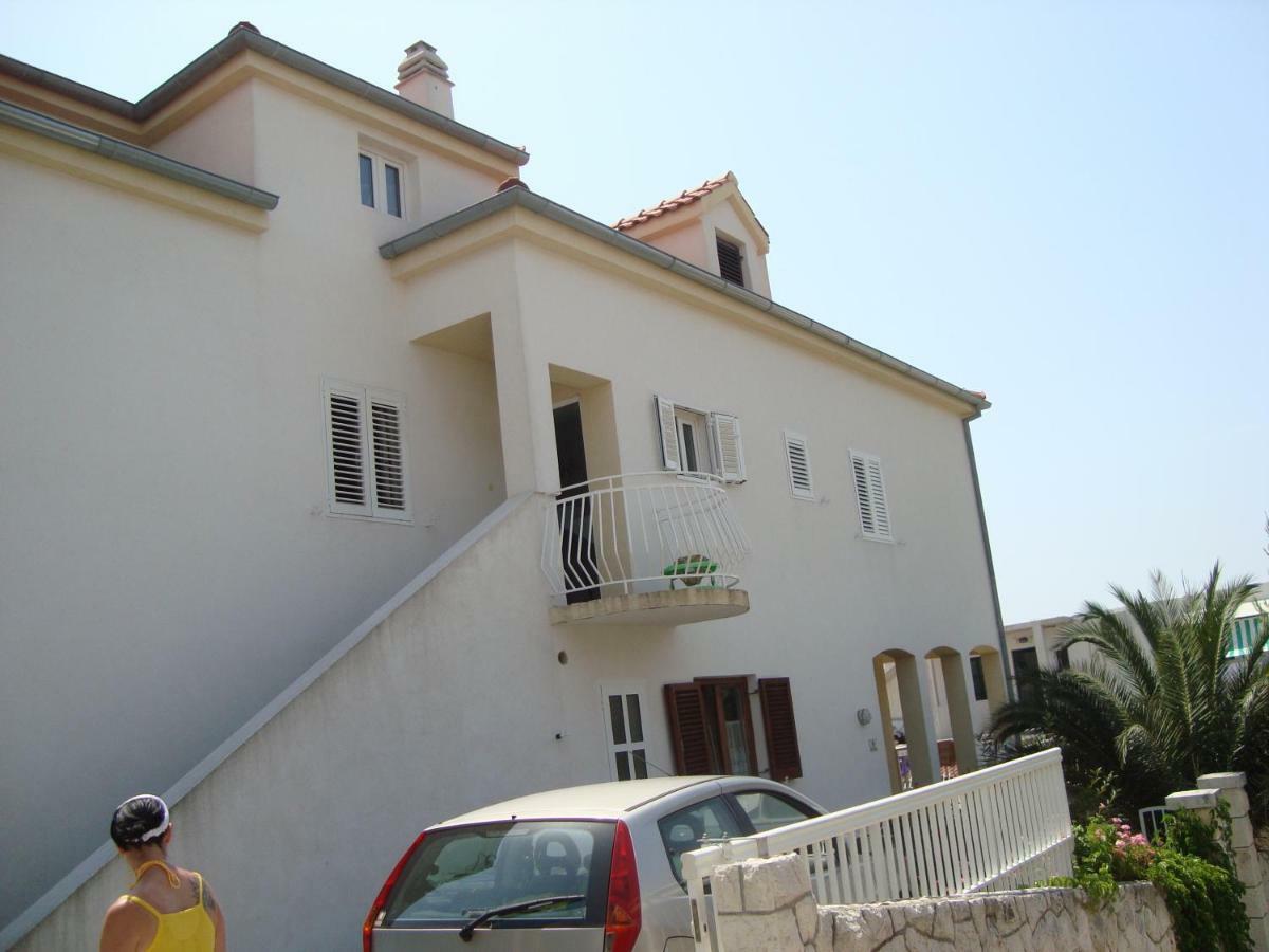 Apartment Place 2 Stay Hvar Town Esterno foto