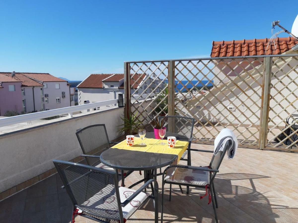 Apartment Place 2 Stay Hvar Town Esterno foto